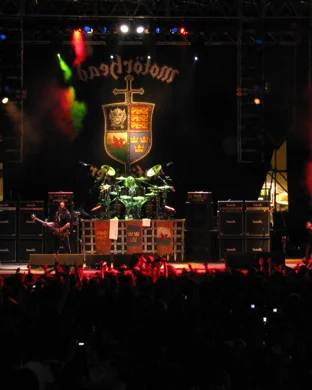 Blackwater Holylight