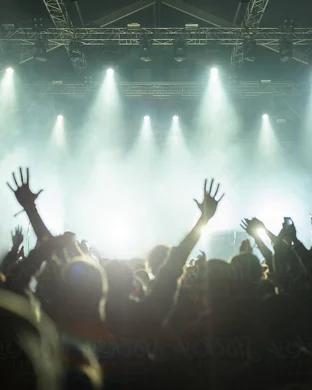 Live concert by Skip Castro Band